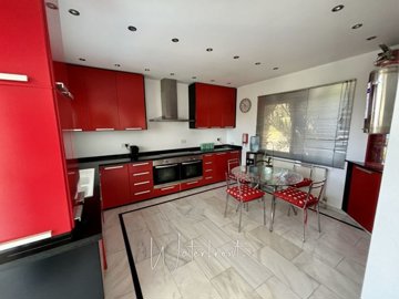 174026-detached-villa-for-sale-in-coral-bayfu
