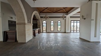 183138-building-for-sale-in-tombs-of-the-king