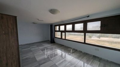 183125-building-for-sale-in-tombs-of-the-king