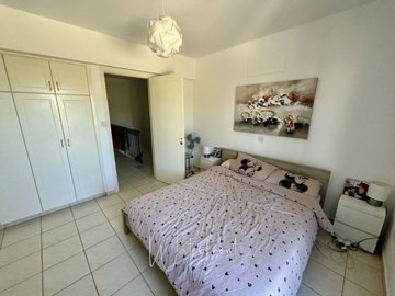 175847-town-house-for-sale-in-peyiafull