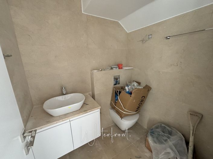 Image No.5-3 Bed Villa for sale