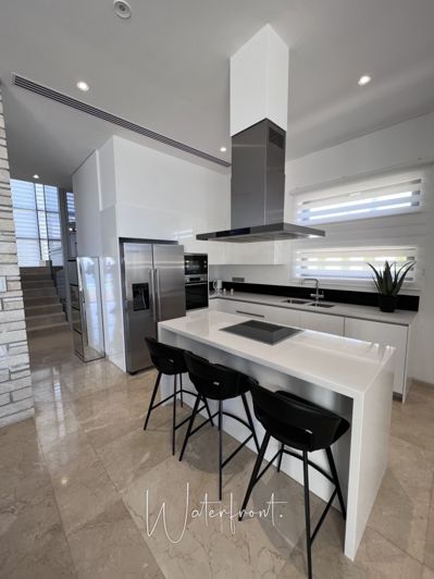 Image No.7-Villa for sale