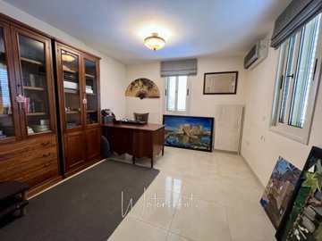180346-detached-villa-for-sale-in-sea-caves-s