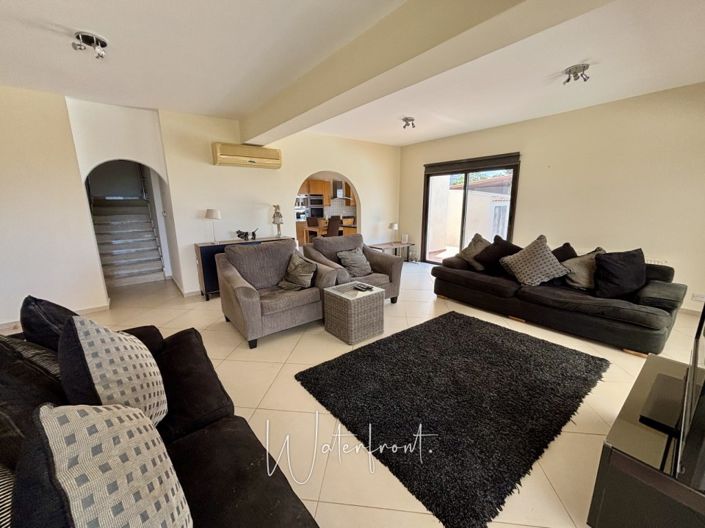 Image No.10-3 Bed Villa for sale