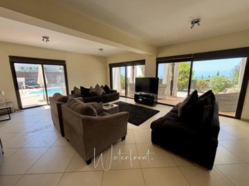 182300-detached-villa-for-sale-in-talafull