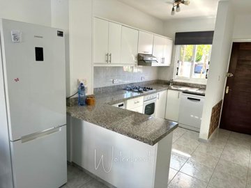 183166-town-house-for-sale-in-universalfull