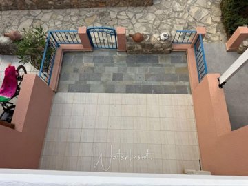 183170-town-house-for-sale-in-universalfull