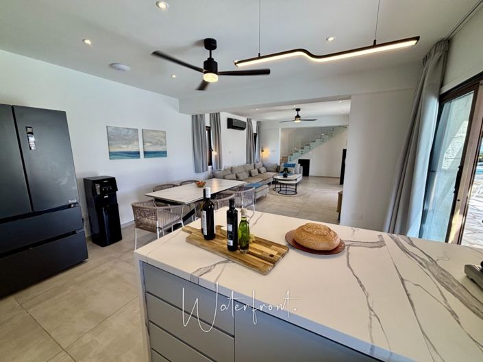 Image No.8-5 Bed Villa for sale