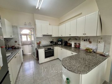 185278-detached-villa-for-sale-in-peyiafull