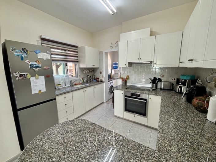 Image No.5-3 Bed Villa for sale