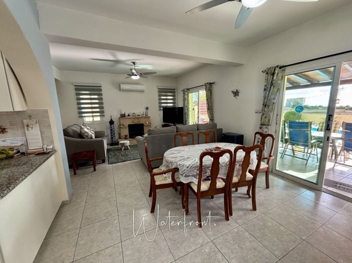 Image No.8-3 Bed Villa for sale