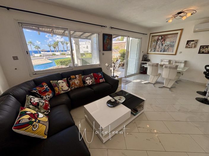 Image No.10-2 Bed Villa for sale