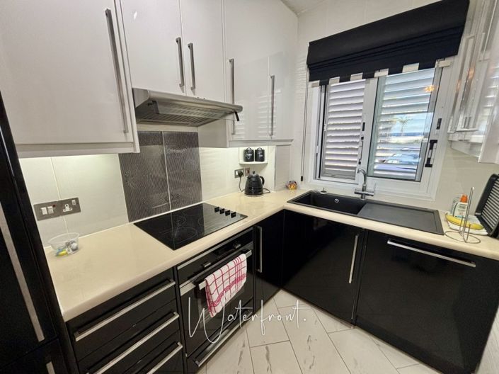 Image No.4-2 Bed Villa for sale