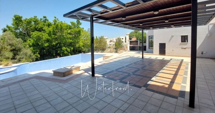 Image No.2-Villa de 5 chambres à vendre à Yeroskipou