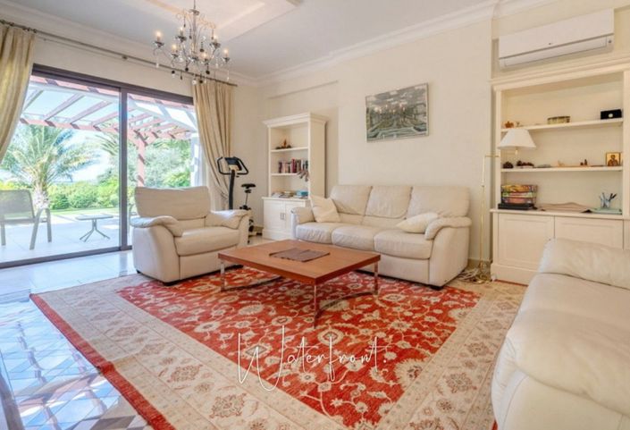 Image No.4-4 Bed Villa for sale