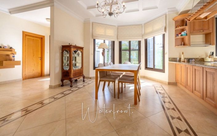 Image No.5-4 Bed Villa for sale