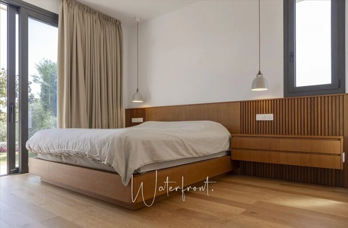 Image No.9-4 Bed Villa for sale