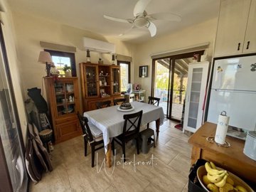 187233-detached-villa-for-sale-in-peristerona