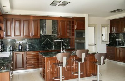 187283-detached-villa-for-sale-in-sea-caves-s