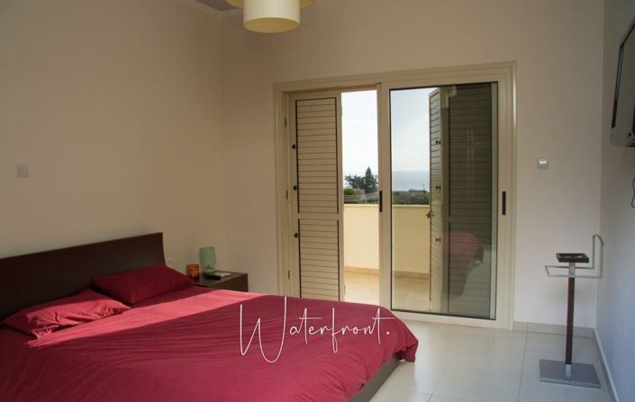 Image No.9-8 Bed Villa for sale