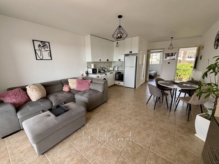 Image No.2-Appartement de 1 chambre à vendre à Peyia