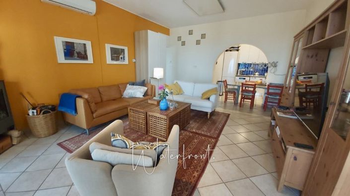Image No.2-Bungalow de 2 chambres à vendre à Tsada