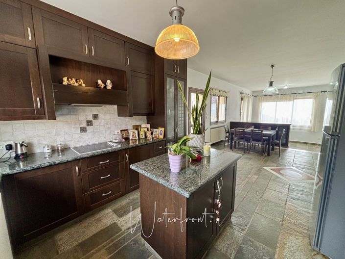 Image No.5-3 Bed Villa for sale