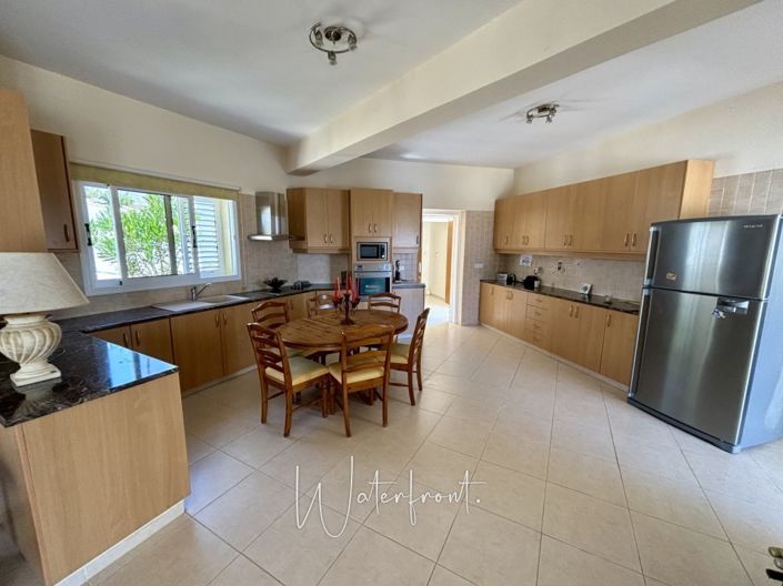 Image No.5-4 Bed Bungalow for sale