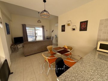 188768-apartment-for-sale-in-chlorakafull