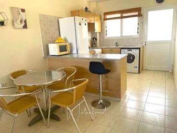 196207-apartment-for-sale-in-chlorakafull