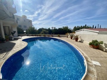 189250-town-house-for-sale-in-peyiafull