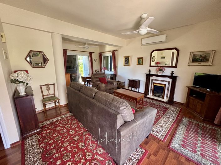 Image No.10-2 Bed Villa for sale