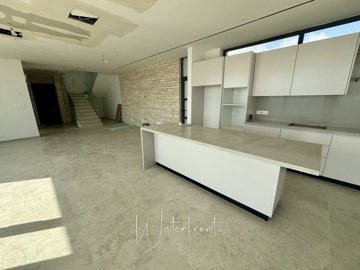 190101-detached-villa-for-sale-in-peyiafull