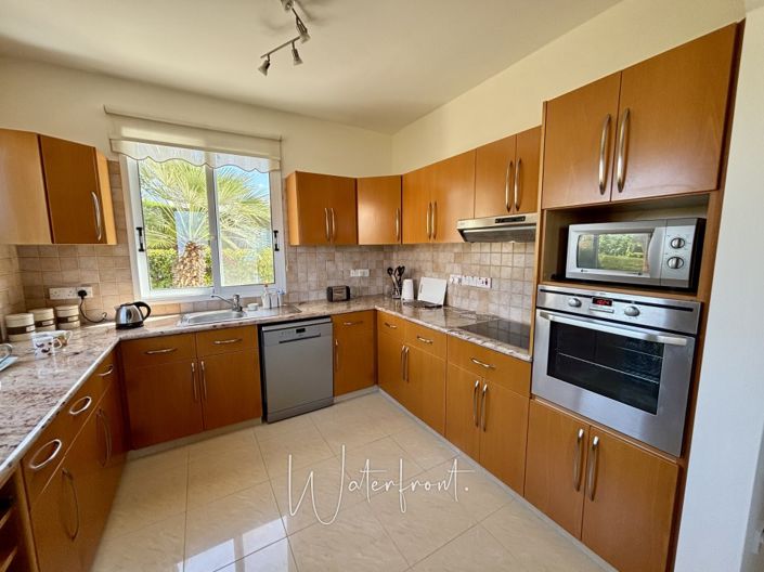 Image No.4-4 Bed Villa for sale