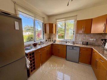 190338-detached-villa-for-sale-in-sea-caves-s