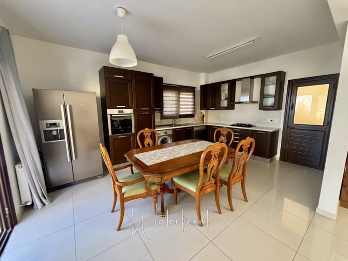 Image No.4-3 Bed Villa for sale