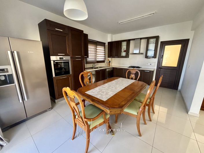 Image No.6-3 Bed Villa for sale