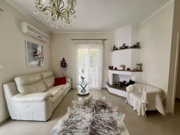 190479-detached-villa-for-sale-in-peyiafull