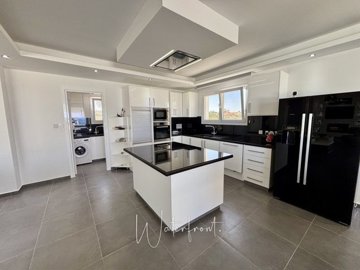 190493-detached-villa-for-sale-in-sea-caves-s