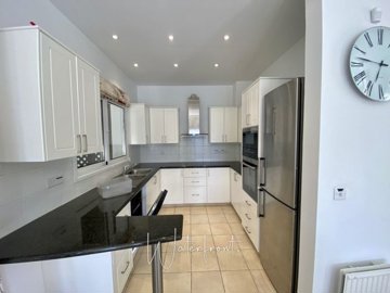 190978-detached-villa-for-sale-in-coral-bayfu