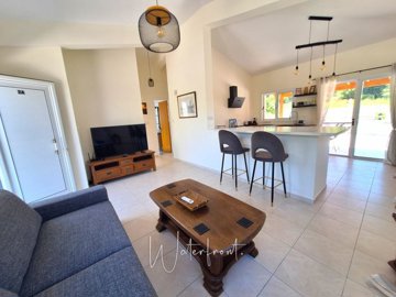 196353-bungalow-for-sale-in-polemifull
