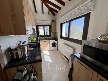183253-detached-villa-for-sale-in-sea-caves-s