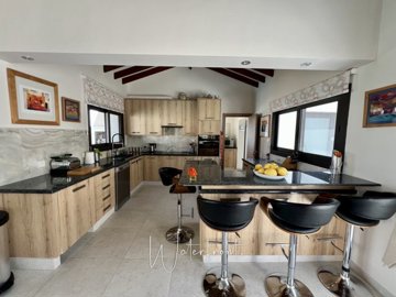 183248-detached-villa-for-sale-in-sea-caves-s