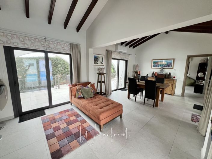 Image No.8-6 Bed Villa for sale