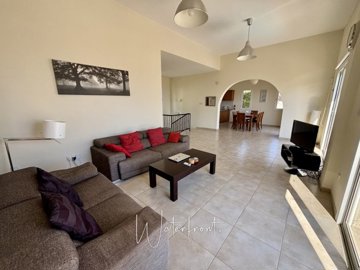 197099-detached-villa-for-sale-in-peyiafull