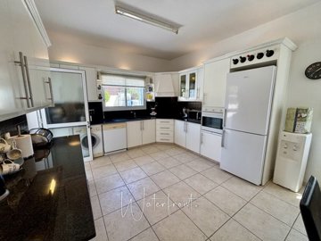 197458-detached-villa-for-sale-in-sea-caves-s