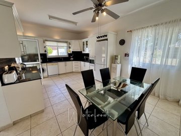 197461-detached-villa-for-sale-in-sea-caves-s