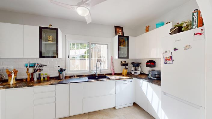 Image No.6-5 Bed House/Villa for sale