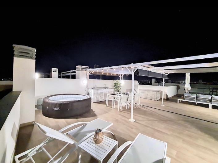 Image No.42-2 Bed Penthouse for sale