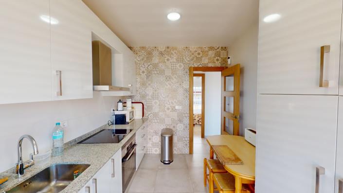 Image No.8-4 Bed Apartment for sale